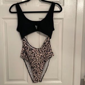 Size LG SHEIN bathing suit